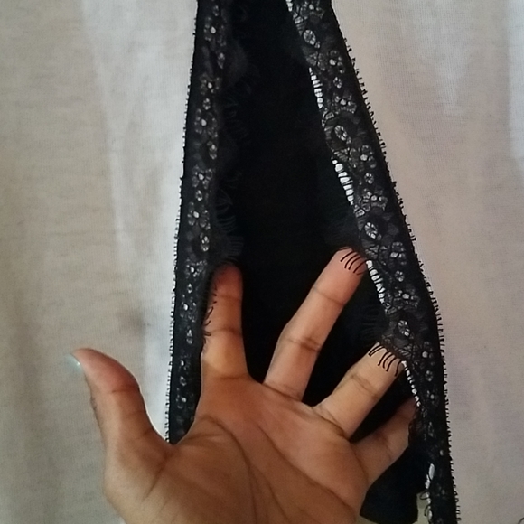 Split back top - Picture 3 of 3